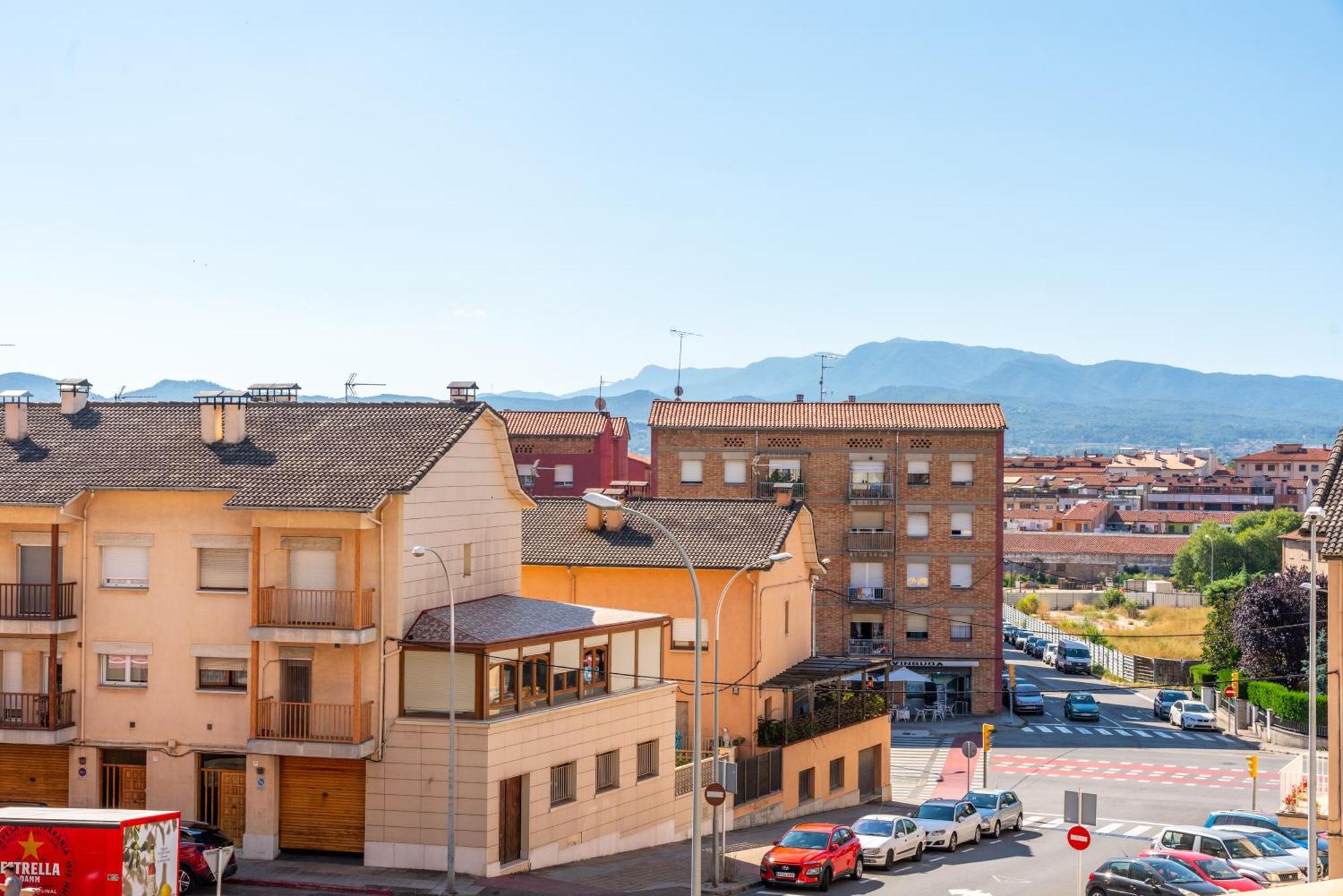 Hotel J. Balmes Vic Eksteriør bilde